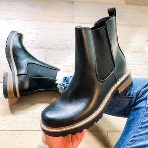 Universal Thread Bootie